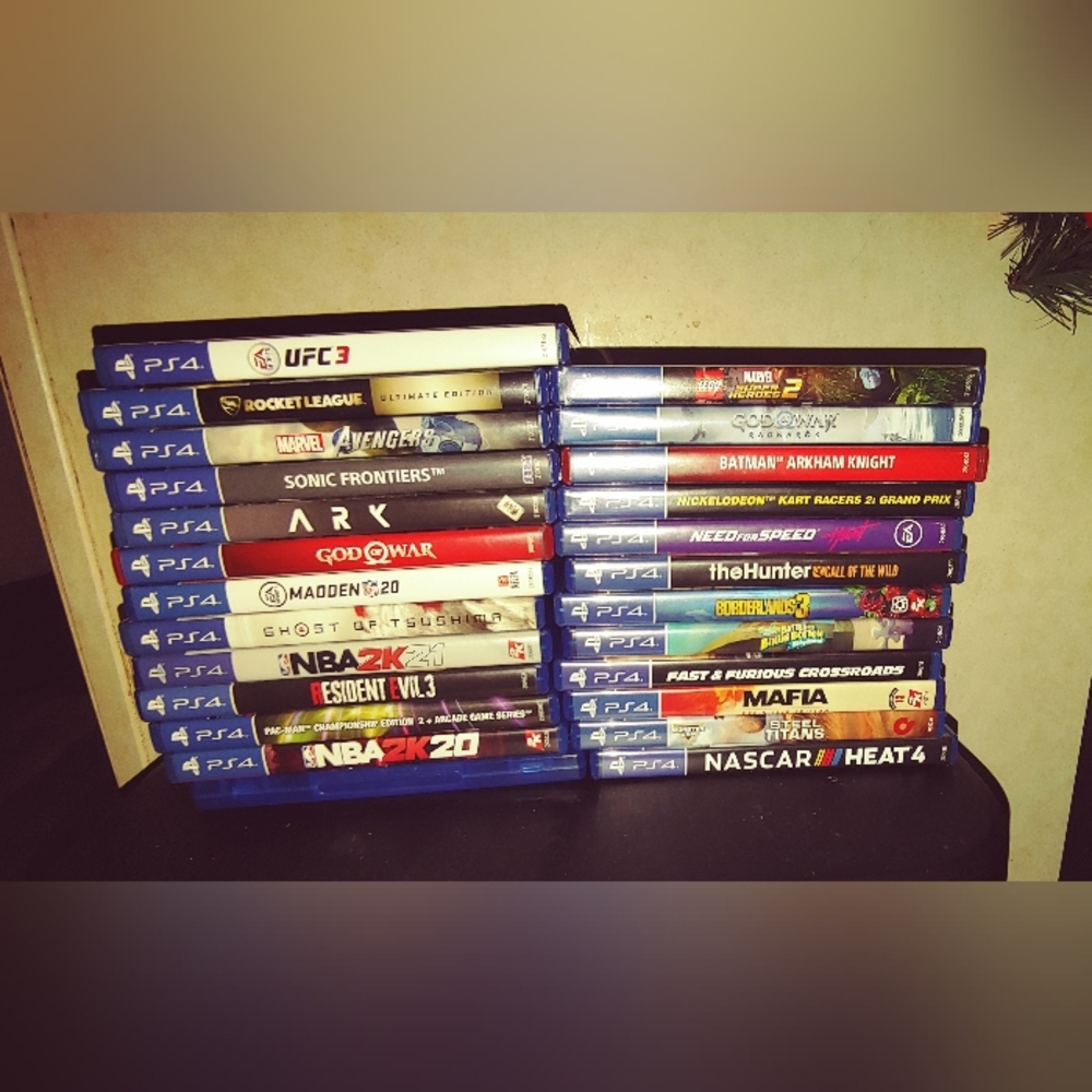 PS4 Bundle - Picture 4 of 4